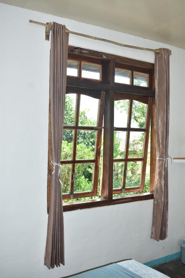 Mama'S Homestay Ruteng Eksteriør billede