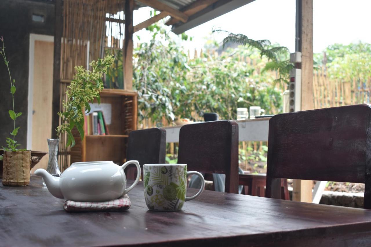 Mama'S Homestay Ruteng Eksteriør billede